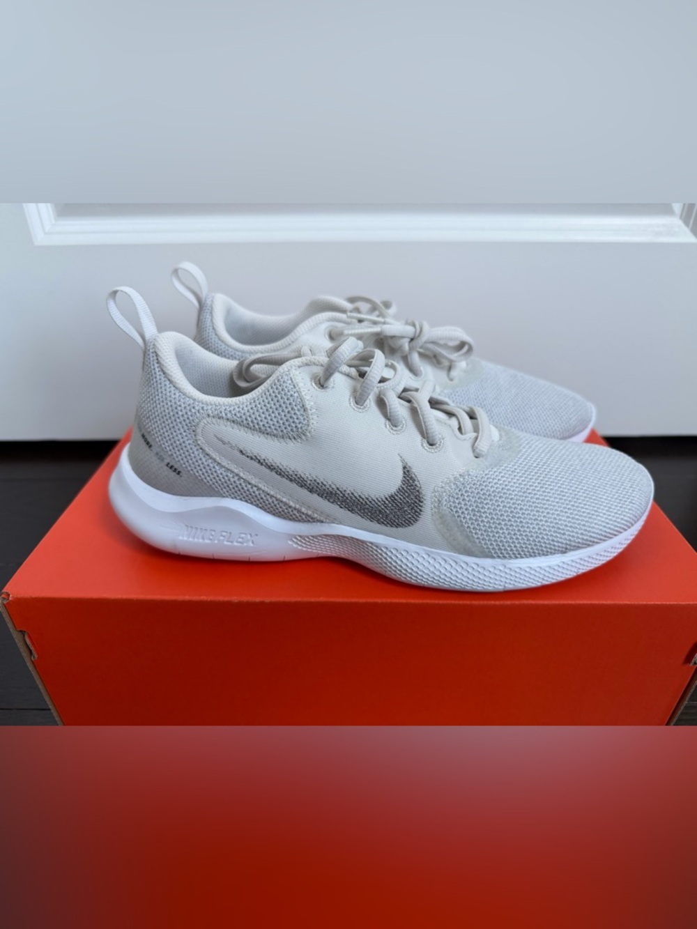 Nike Women’s White and Gray Flex Experience Run 10 Sneakers - Picture 3 of 6